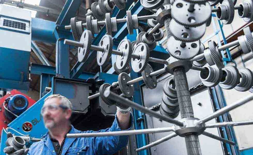 hanger-type-shot-blasting-machine