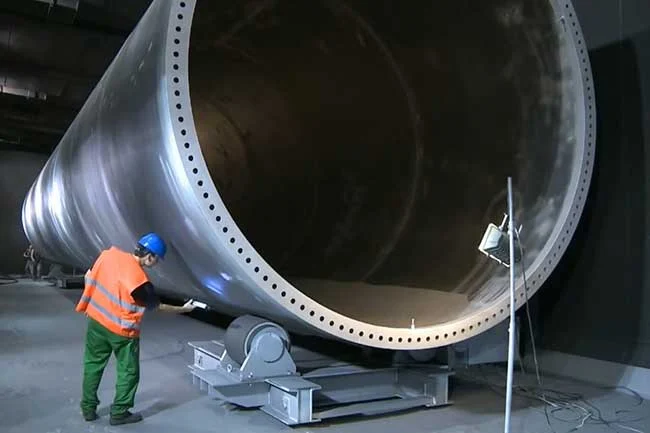 Blast room for wind tower Blast room for wind tower